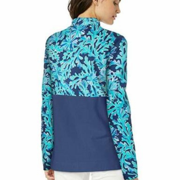 NWT Lilly Pulitzer UPF50+ Asher Popover - Picture 2 of 2